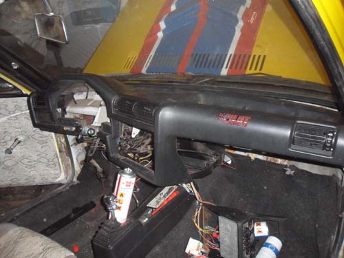 BMW E30 Armaturenbrett im VW Passat 32