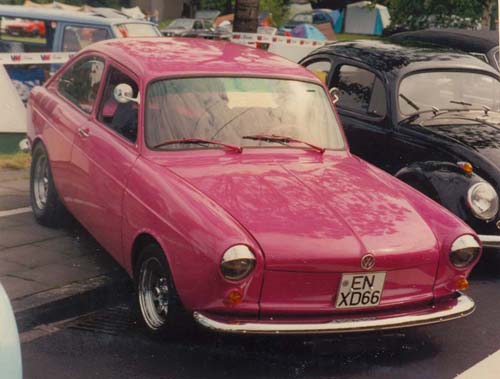 VW 1600TL Callook pink