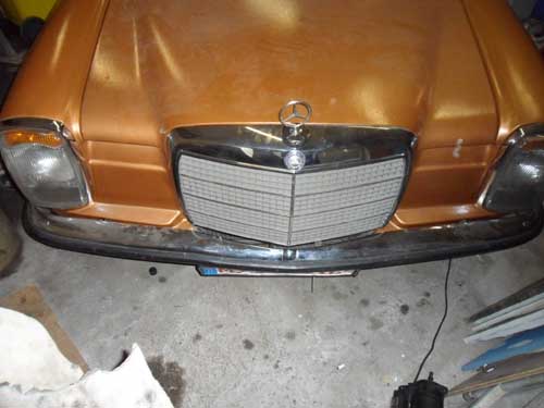 Kühlergrill Mercedes W114 /8