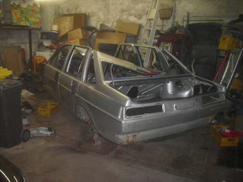 Ausgeschlachteter VW Santana Ausgeschlachteter VW Santana