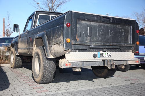 Jeep V8 Diesel Pickup