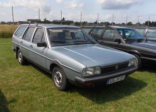 VW Passat 32B Variant